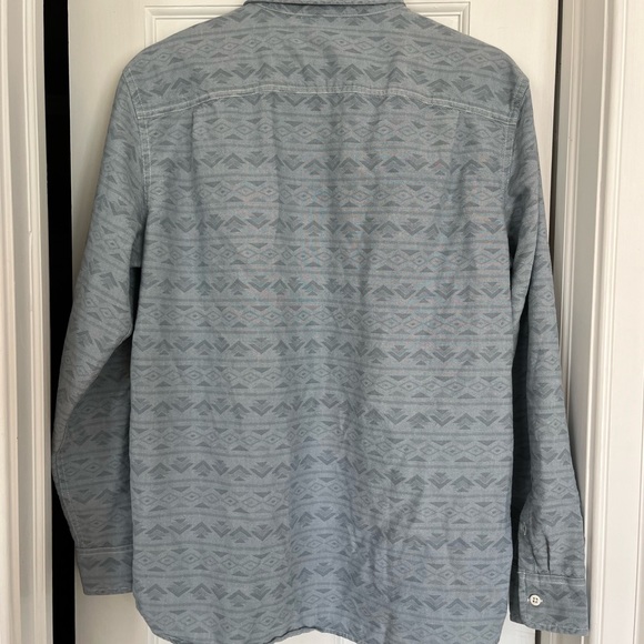 Men’s NorthFace Printed Button-down| Large - Picture 2 of 3